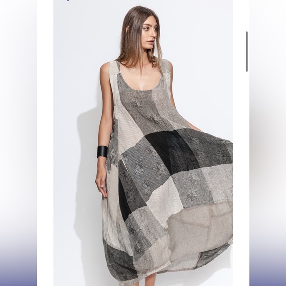 1124 BANANA BLUE Australian made linen maxi dress | side large - Picture 1 of 13